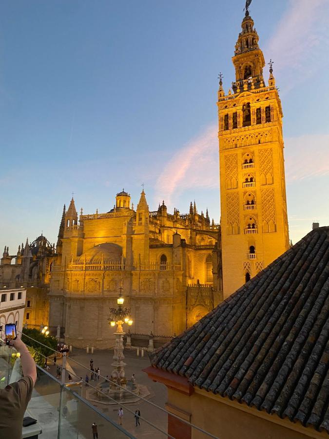 An Indian Bollywood Sevilla Experience - For Families, Couples & Business Trips Bagian luar foto