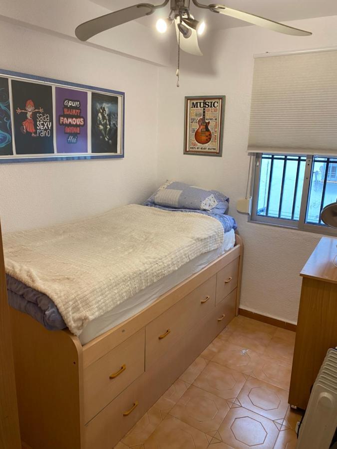 An Indian Bollywood Sevilla Experience - For Families, Couples & Business Trips Bagian luar foto