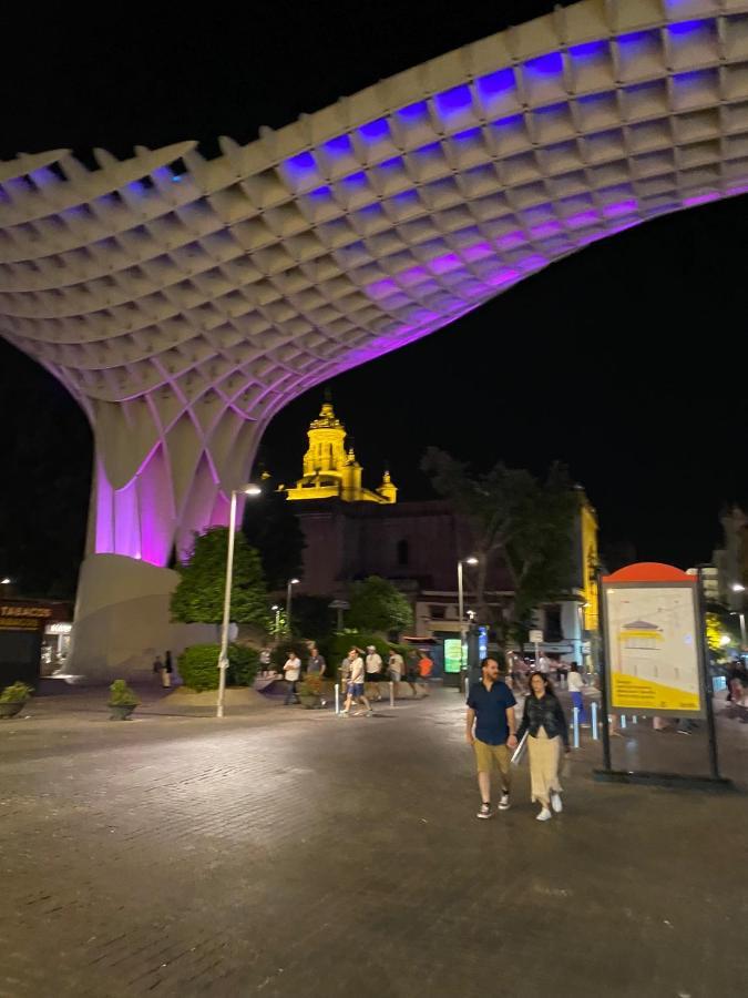 An Indian Bollywood Sevilla Experience - For Families, Couples & Business Trips Bagian luar foto